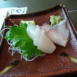 市場ずし駅前 - アジのお造り ¥680