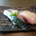市場ずし駅前 - にぎり　しめ鯖＆ハマチ