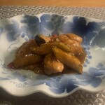 ALMOND BLOSSOM TOKYO CHINESE RESTAURANT - 鶏肉の四川風辛味ソース