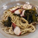 だいこん舎 - 越前海岸のタコとわかめのカルパッチョ蕎麦