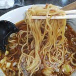 Daitou Hanten - 台湾ラーメン  中細麺は柔らかめ