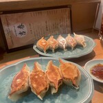 手作り餃子の店 吉春 - 