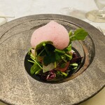 Maison DIA Mizuguchi - 北海道産天然ブリのマリネ、蓮根、ルッコラ、トレビス、クレソン
      スダチと梅とエッセンスソース