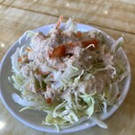 アリ インディアン レストラン - サラダ　　　　　オレンジのかと思いきや… これ旨し