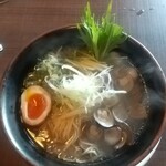 ラーメン・つけ麺 笑福 - 極！しじみ塩らーめん（期間・数量限定）