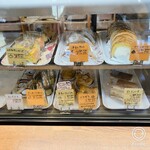 カフェ キャメル - ケーキのショーケース