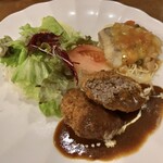 瑠美 - 日替わりランチ(手作りメンチカツ、タラのソテー)