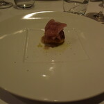 リストランテ カノフィーロ - 柿とアニスのオーヴン焼きペコリーノロマーノとハモンセラーノ