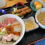 Ika Tarou - 選べる丼ぶりセットの海鮮丼