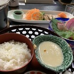 丸勝 - 自然薯とろろ御飯