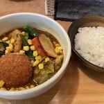 かれー屋ひろし - 野菜カレー(辛さ8)グラコロトッピング