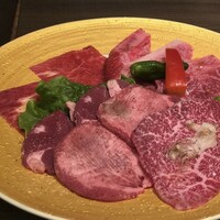 原宿焼肉 KINTAN - 