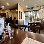 芳園 - 店内