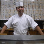 寿楽 - 友達のあきお君　腕を更にあげていました。