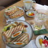 HOT SANDWICH & COFFEE ひしの実