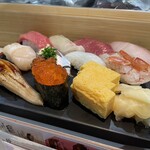 浅草寿司場 ひなと丸 雷門柳小路店 - 