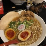 新屋台 大我 - 来た時撮り忘れて、2口位食べてから写メしました。
            少し乱れててごめんなさい。
            