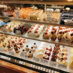 ル・パティシエ ヨコヤマ - 