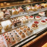 ル・パティシエ ヨコヤマ - 