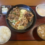 練馬食堂 汁とめし - からスタ定食(豚汁変更)