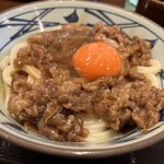 丸亀製麺 - 牛すき釜玉(並¥790)