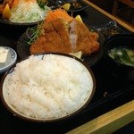 越後とんかつ人参亭 - ボリューム満点！特大ロース＆大盛りご飯！！