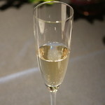 モエ・エ・シャンドン　ブリュットアンペリアル　２０１３年１１月