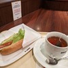 Dotoru Kohi Shoppu - レタスドッグとホットティー