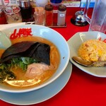 ラーメン山岡家 - 