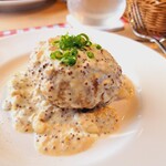 小さな洋食屋さん プティ リジエール - ハンバーグランチ(2000円)　ハンバーグ