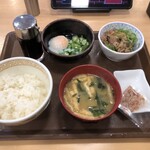 Sukiya - 牛まぜのっけ朝食ミニ
                      ¥360