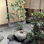 麓寿庵 - 羅生門の柱の跡