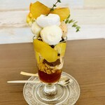 ファヴォリ - パフェうしろから