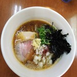 Menya Sakigakeboshi - コク醤油(ニンニク入り)