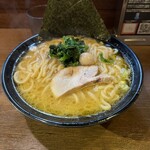 濃厚豚骨ラーメン 濱虎家 - 