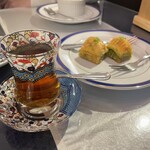 Yıldız Turkish Restaurant & Bar ユルディズ トルコレストラン - 