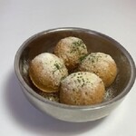 すもも - もちもちのチーズボール！人気です。