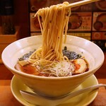 麺元素 - 魚元素 淡麗醤油ラーメン(980円)