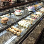 エーグルドゥース - 多分、午前中はいっぱい並んでるでしょうね(⌒-⌒; )