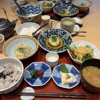 豆富料理と吟醸せいろ蒸し 八かく庵 大阪ステーションシティ店 - 