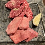 焼肉割烹 馴れうし一頭両騨 - 