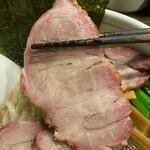 Sakurai Chuuka Sobaten - 吊るし焼きチャーシューの風味も抜群
                