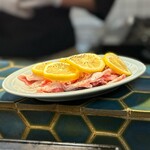 黒毛和牛ホルモン 大衆焼肉しんすけ - 