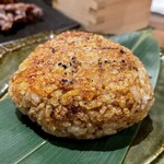 やきとん 白虎 - ＊焼きおにぎり（¥220）
            （※通常2個ですが特別に対応してくださいました）