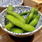 Yakitombyakko - ・枝豆（お通し）（※お通し代¥437）
