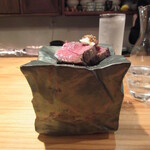 裕の輪 - (五品目) 和牛のロースト、フレッシュマスタード、サワークリーム