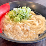 伊予製麺 - 大阪かすうどん(並、690円)