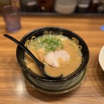 天下一品 - 味噌ラーメン 970円