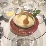 ラ・フェット ひらまつ - 牛のラングとオックステールのジュレ仕立てトリフ香るジャガイモのムース木苺ヴィネグレット