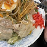 Momoyama Shiyokudou - 麺は茶色い石巻焼きそば？